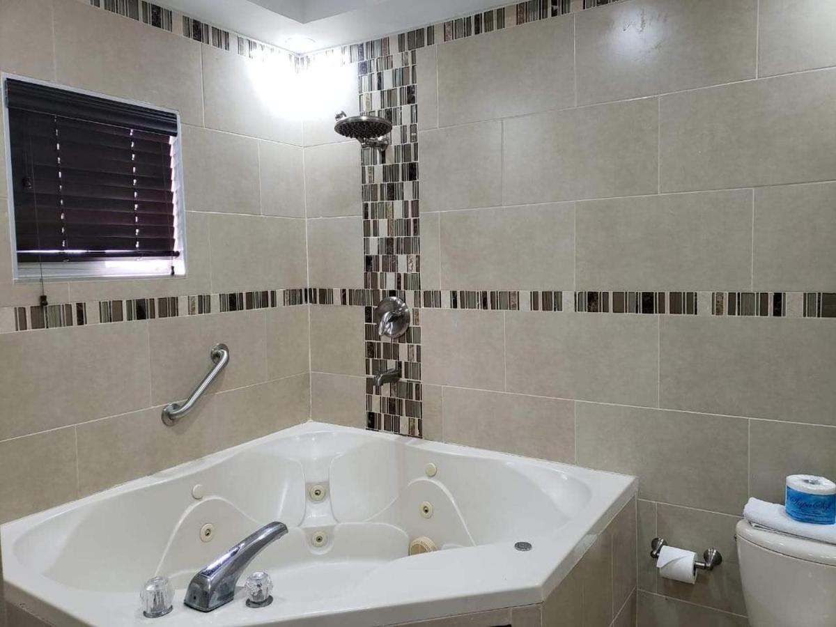 Christar Villas Hotel Kingston Dış mekan fotoğraf