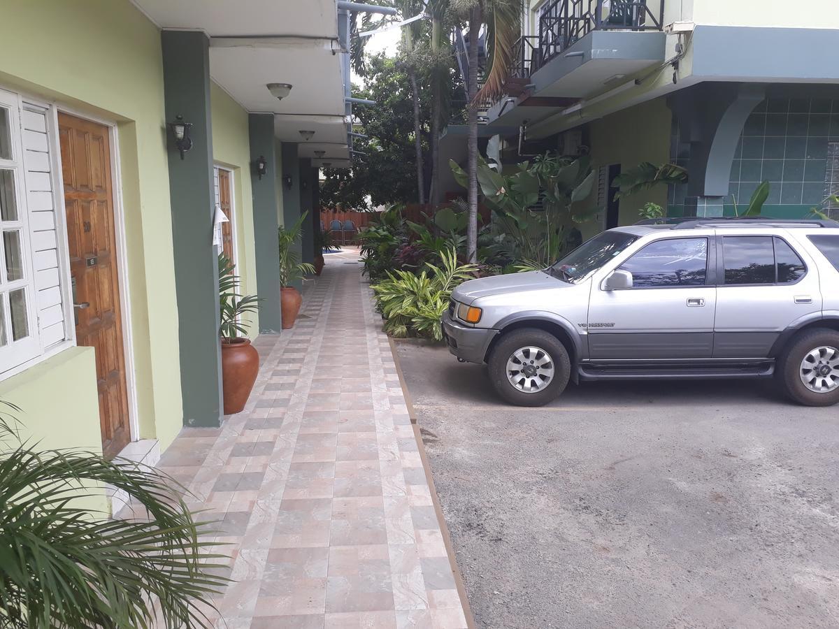 Christar Villas Hotel Kingston Dış mekan fotoğraf