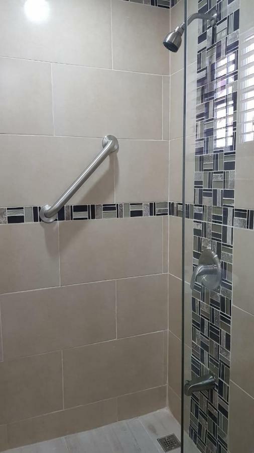 Christar Villas Hotel Kingston Dış mekan fotoğraf