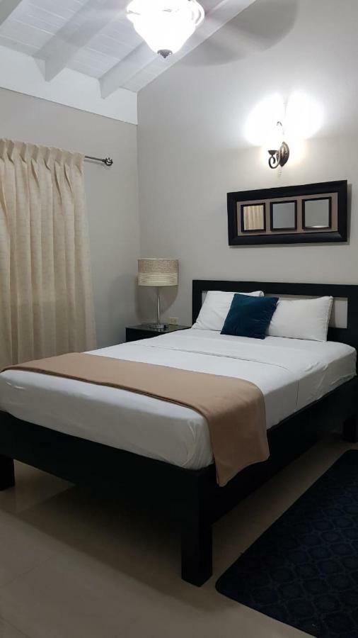 Christar Villas Hotel Kingston Dış mekan fotoğraf
